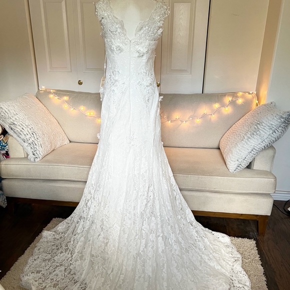 NWT Mingdas Wedding dress White flowers size 4-6 NEW! GORGEOUS!! - Picture 7 of 12